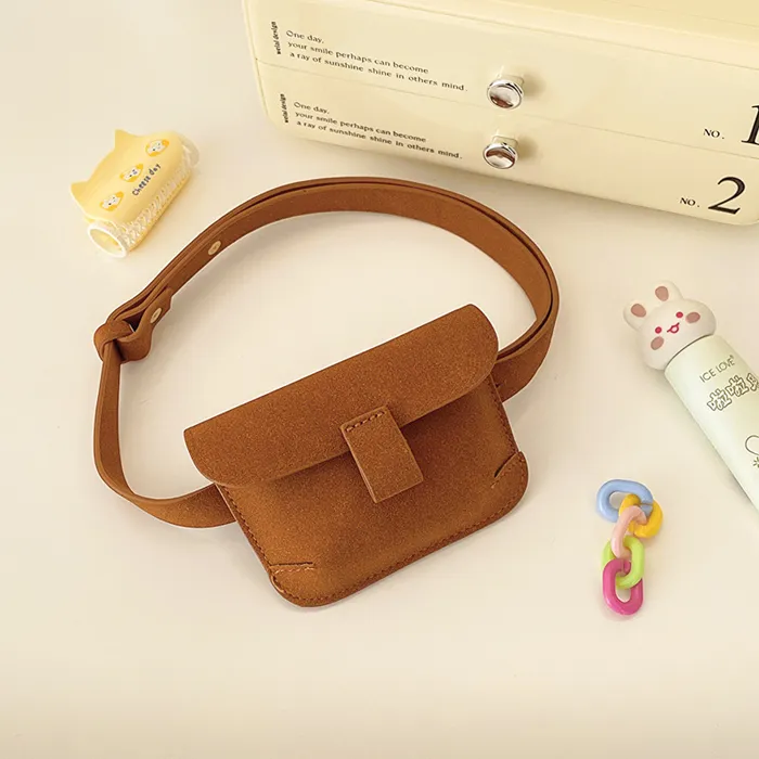 Marsupio retrò e minimalista per bambini / bambini, può essere indossato come borsa a tracolla singola o a tracolla, con un design alla moda carino abbinato