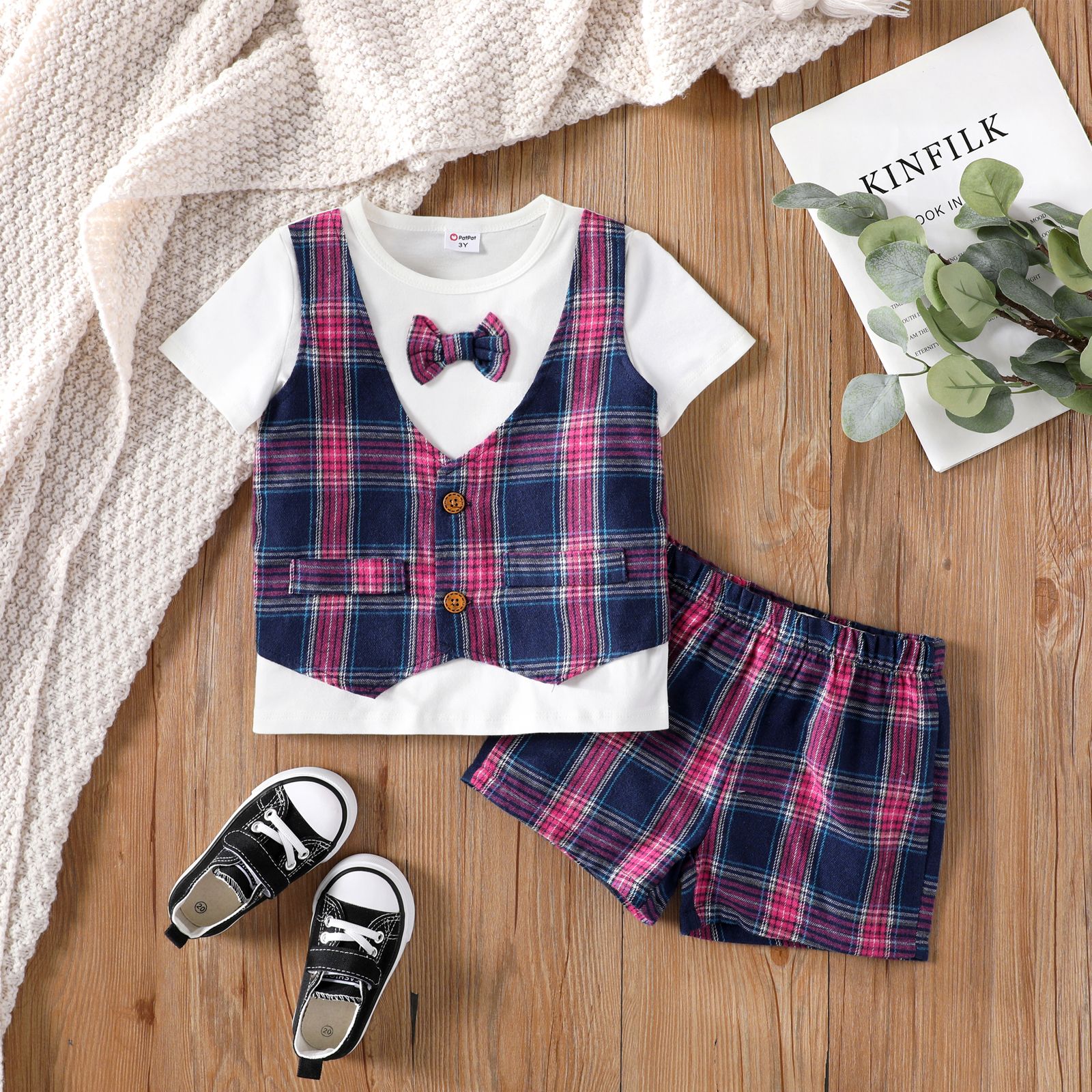 Toddler Boy 2pcs Classic Grid Print Bowknot Faux-two Tee and Shorts Set