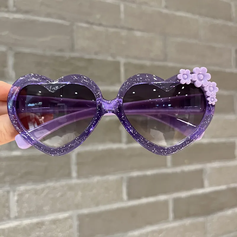 Toddler/kids Girl Sweet Heart Shape Flower Decor Sunglasses with Case Purple big image 1