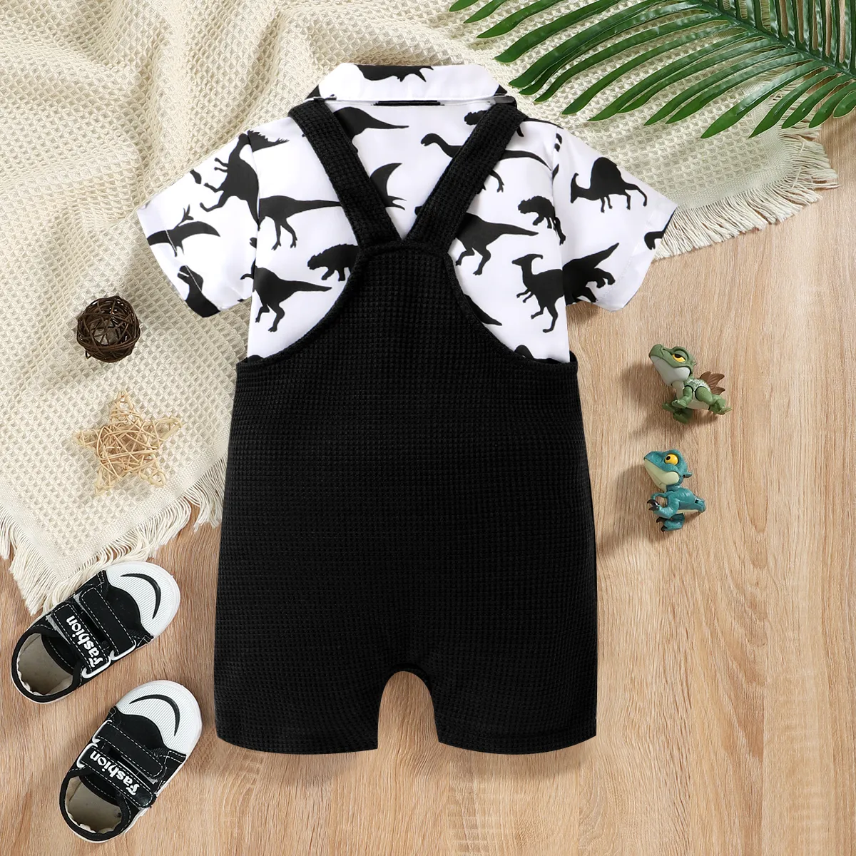 2pcs Baby Boy All Over Dinosaur Print Short-sleeve Shirt and Overalls Shorts Set Black big image 1