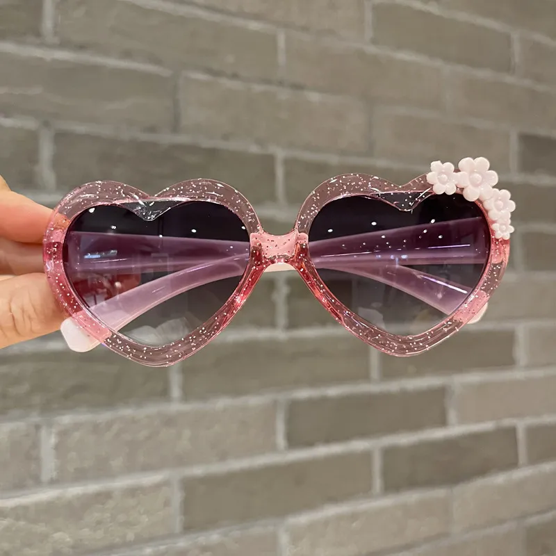Toddler/kids Girl Sweet Heart Shape Flower Decor Sunglasses with Case Pink big image 1