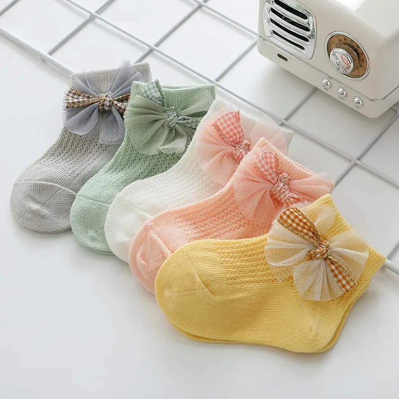 Chaussettes d’été en maille mince pour bébé avec un joli design de princesse à nœud Blanc big image 1