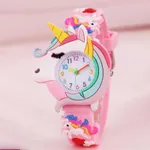 蹣跚學步的女孩甜美風格獨角獸設計手錶 粉色
