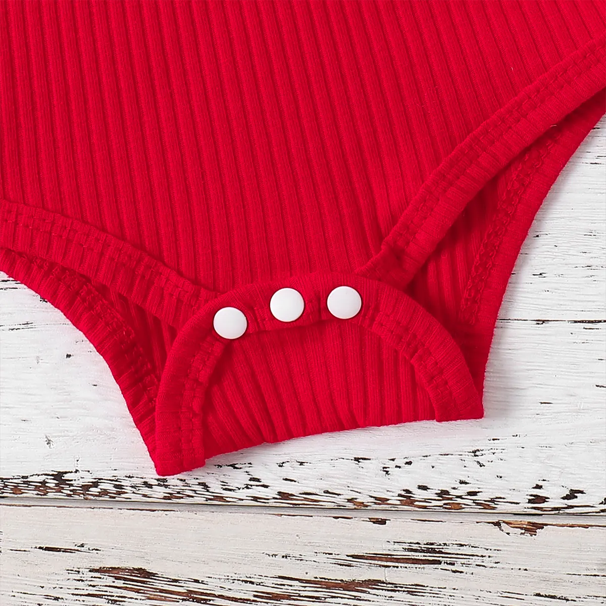 3pcs Baby Girl Ribbed Romper & Belted Shorts & Headband Set Red big image 1