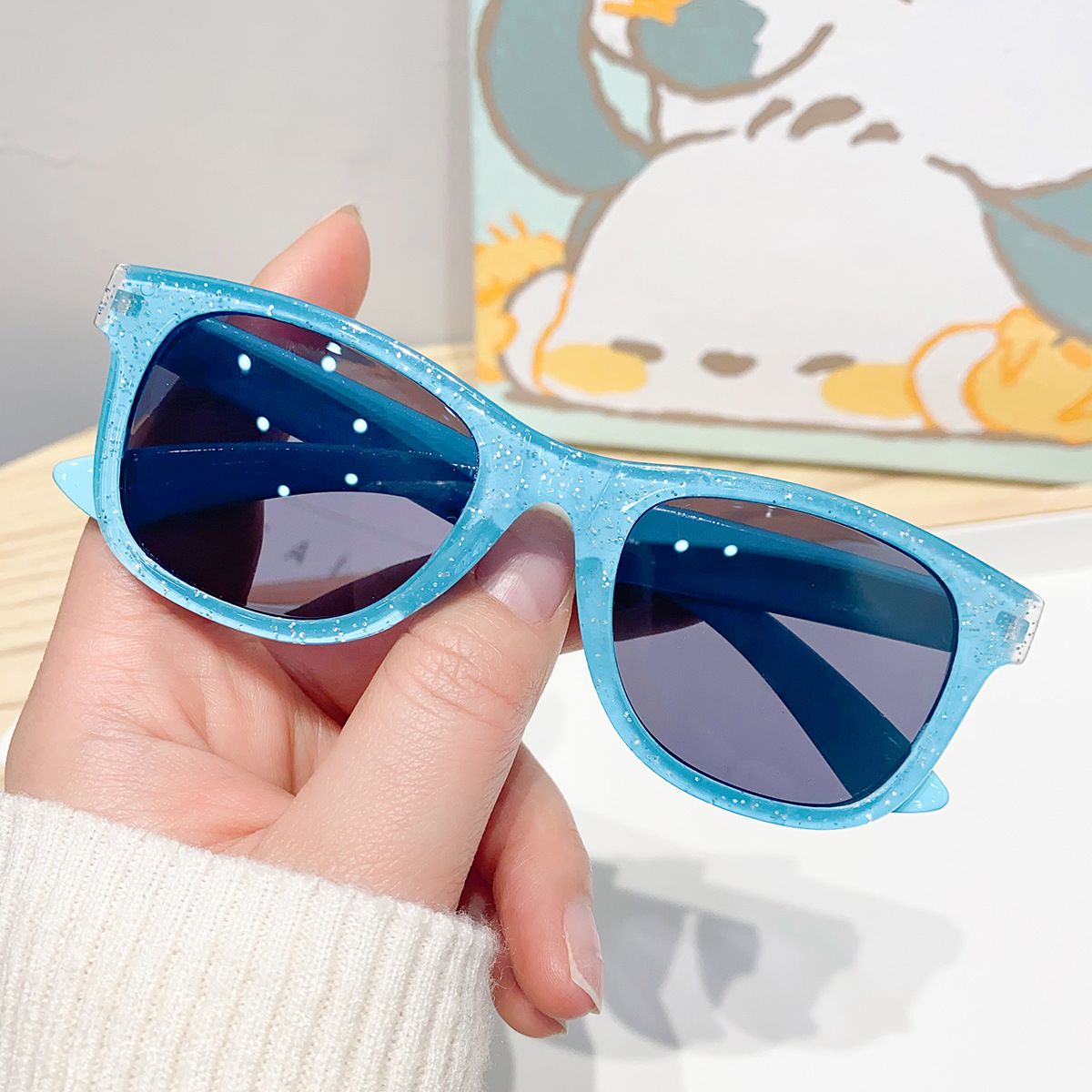 

Toddler/kids Girl/Boy Colorful Shining Sunglasses with Case