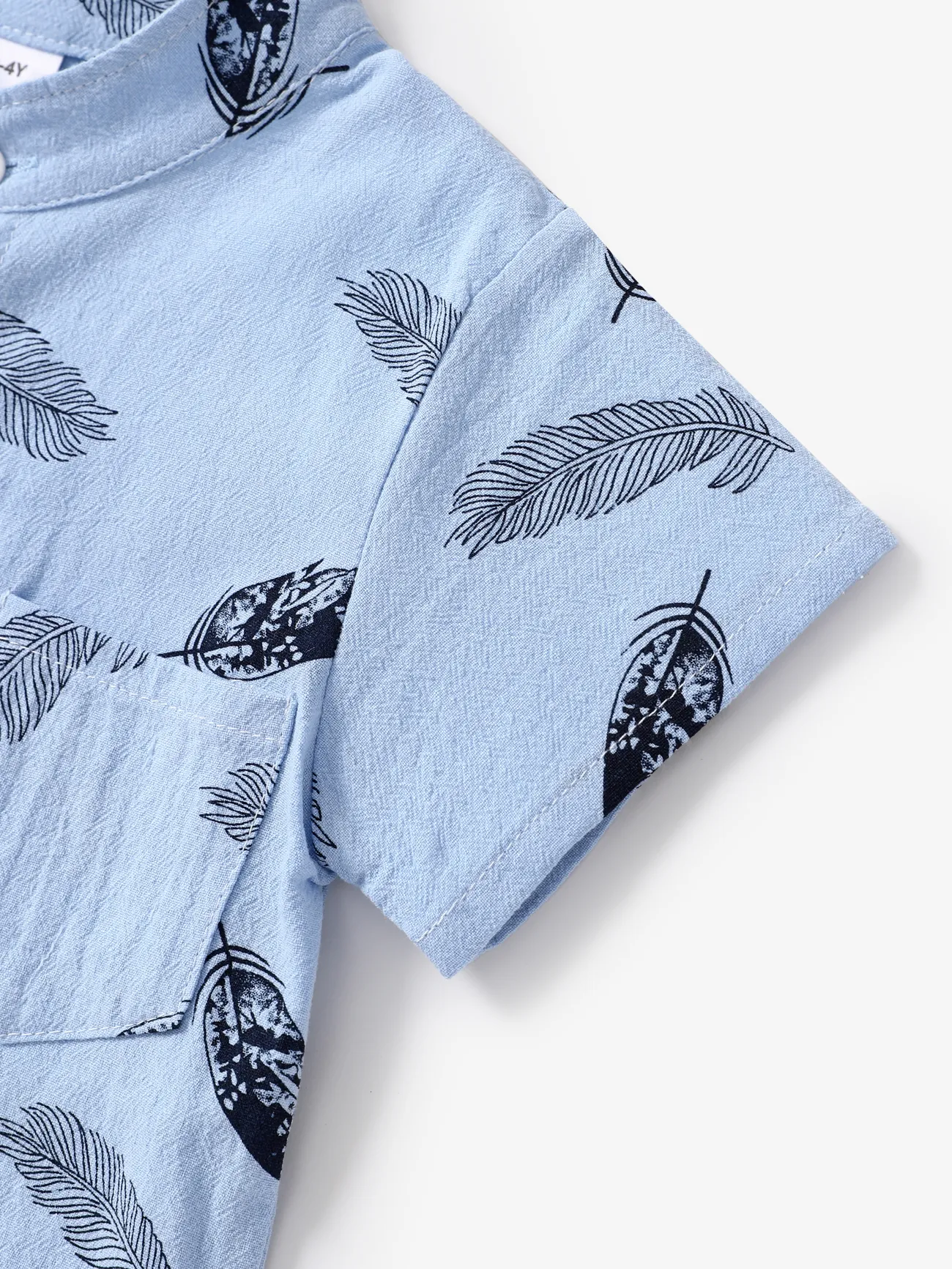 2pcs Toddler Boy Vacation Feather Print Shirt and Shorts Set Blue big image 1
