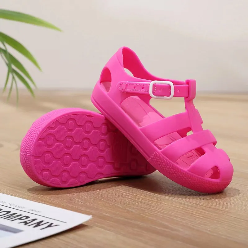 

Toddler/Kid Girl/Boy Casual Style Solid Color Soft Sole Plastic/Metal Sandals