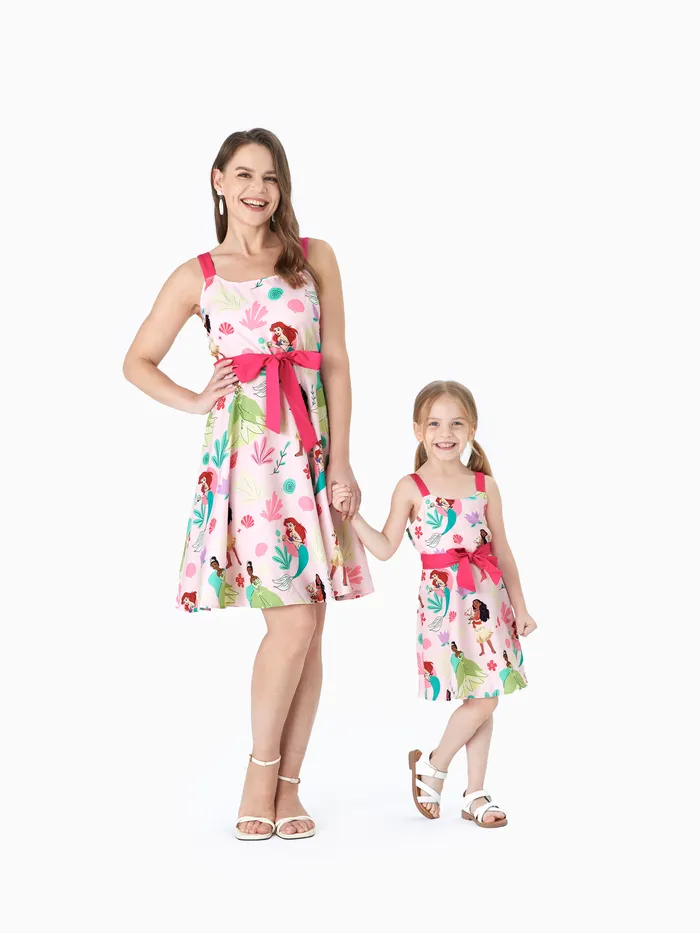 Disney Princess Mommy and Me Personagem e Vestido Floral Allover Estampa