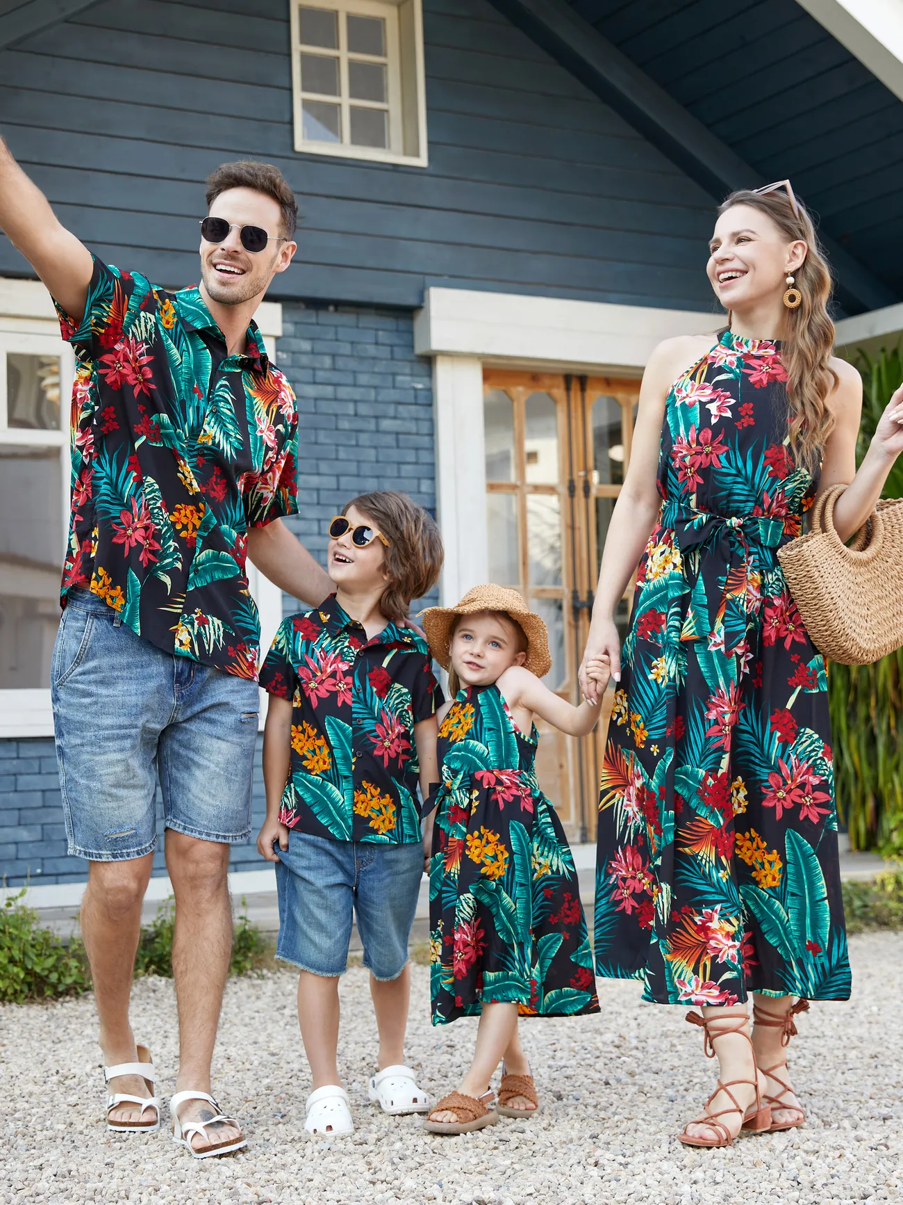 Family Matching Allover Plant Floral Print Halterneck Dresses and Short-sleeve Shirts Sets