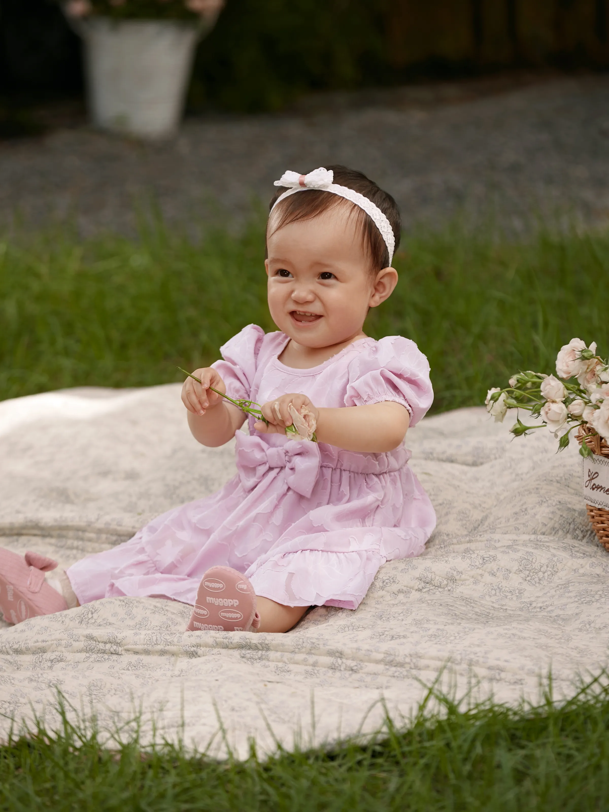 

Mommy and Me Pink Jacquard Puff Sleeves Belted Church Tiered Dresses with Hidden Snap