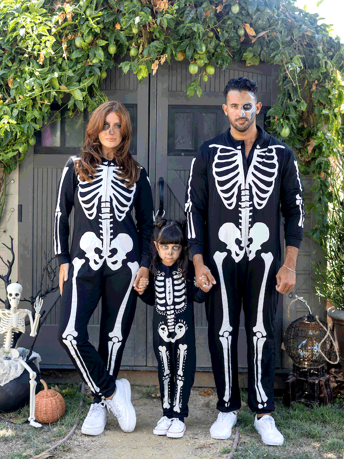 Halloween-Familie passende Pyjama-Sets Reißverschluss Skelettmuster lange Ärmel Strampler (schwer entflammbar)