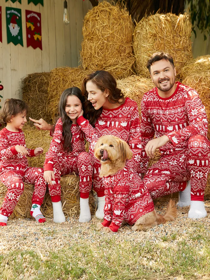 Familien Outfits Weihnachten Weihnachtsmuster rot Schlafanzug Pyjama