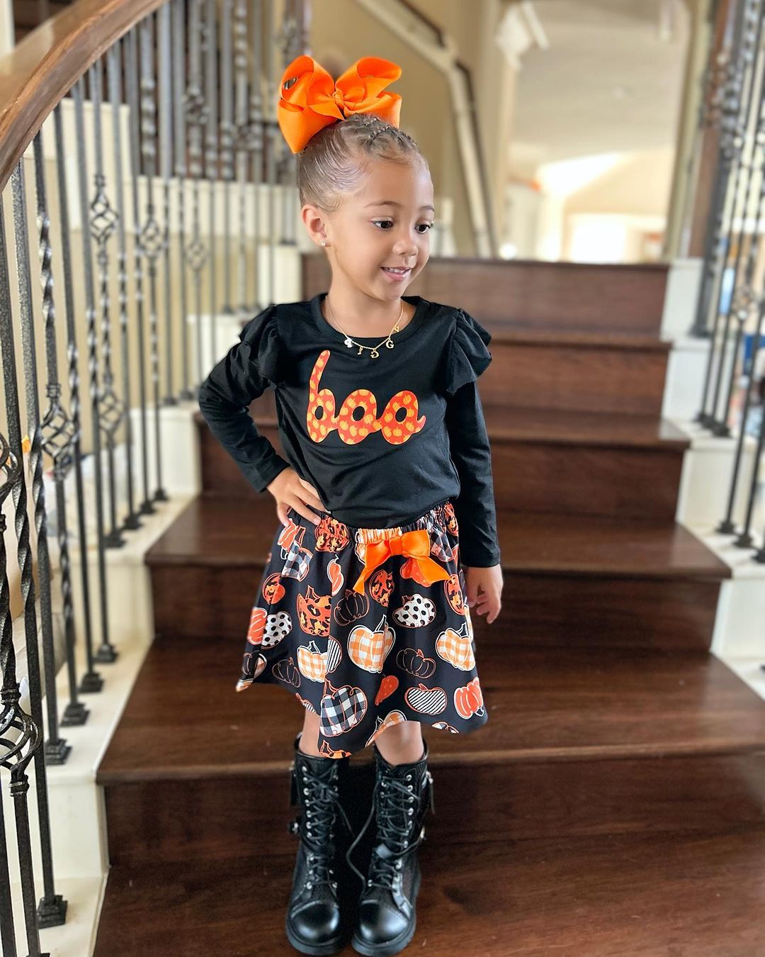 

Toddler Girl Halloween 3pcs Letter Tee and Skirt with Headband Set