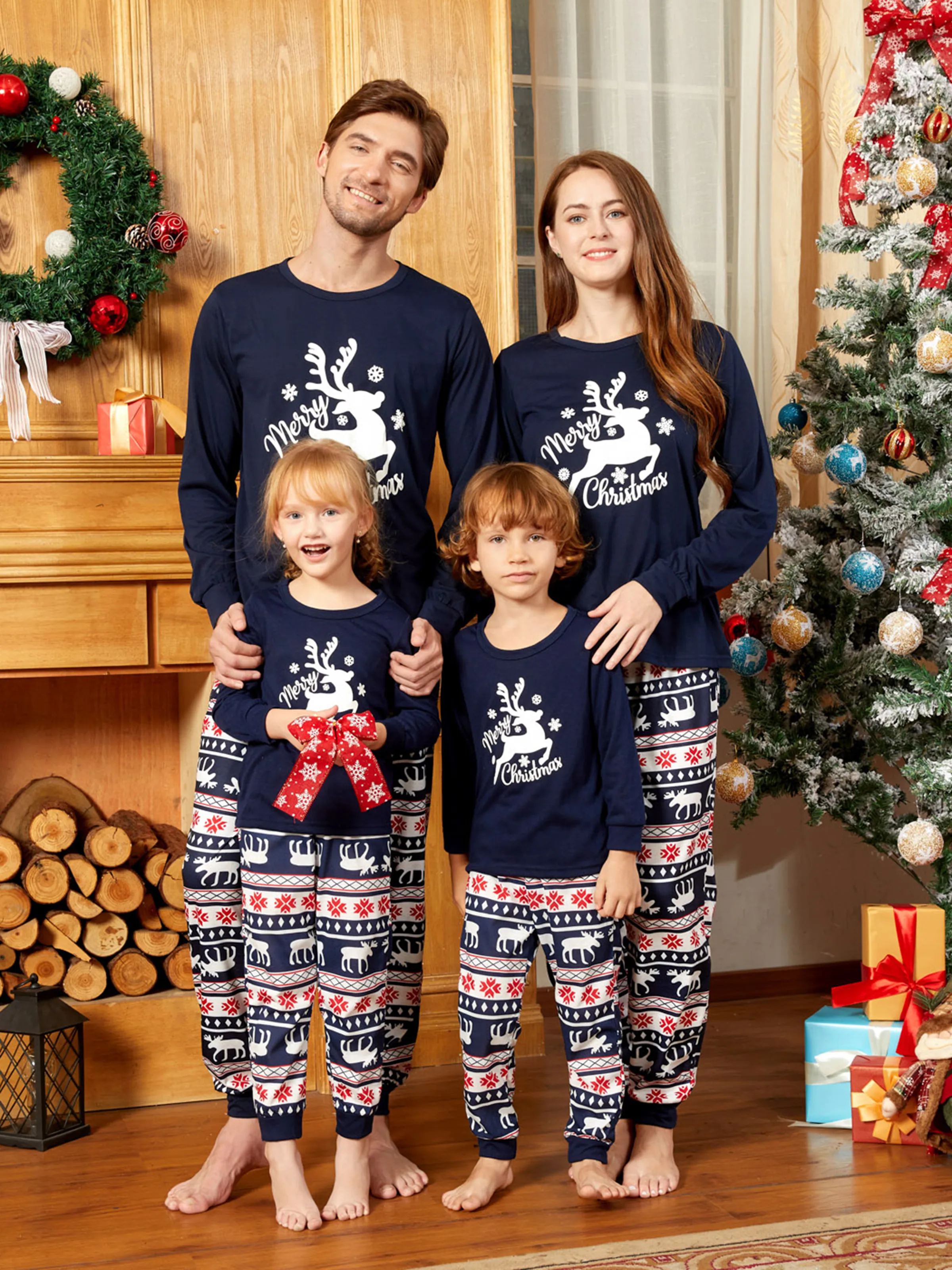 Christmas Deer and Letters Print Navy Family Matching Long-sleeve Pajamas Sets (Flame Resistant)