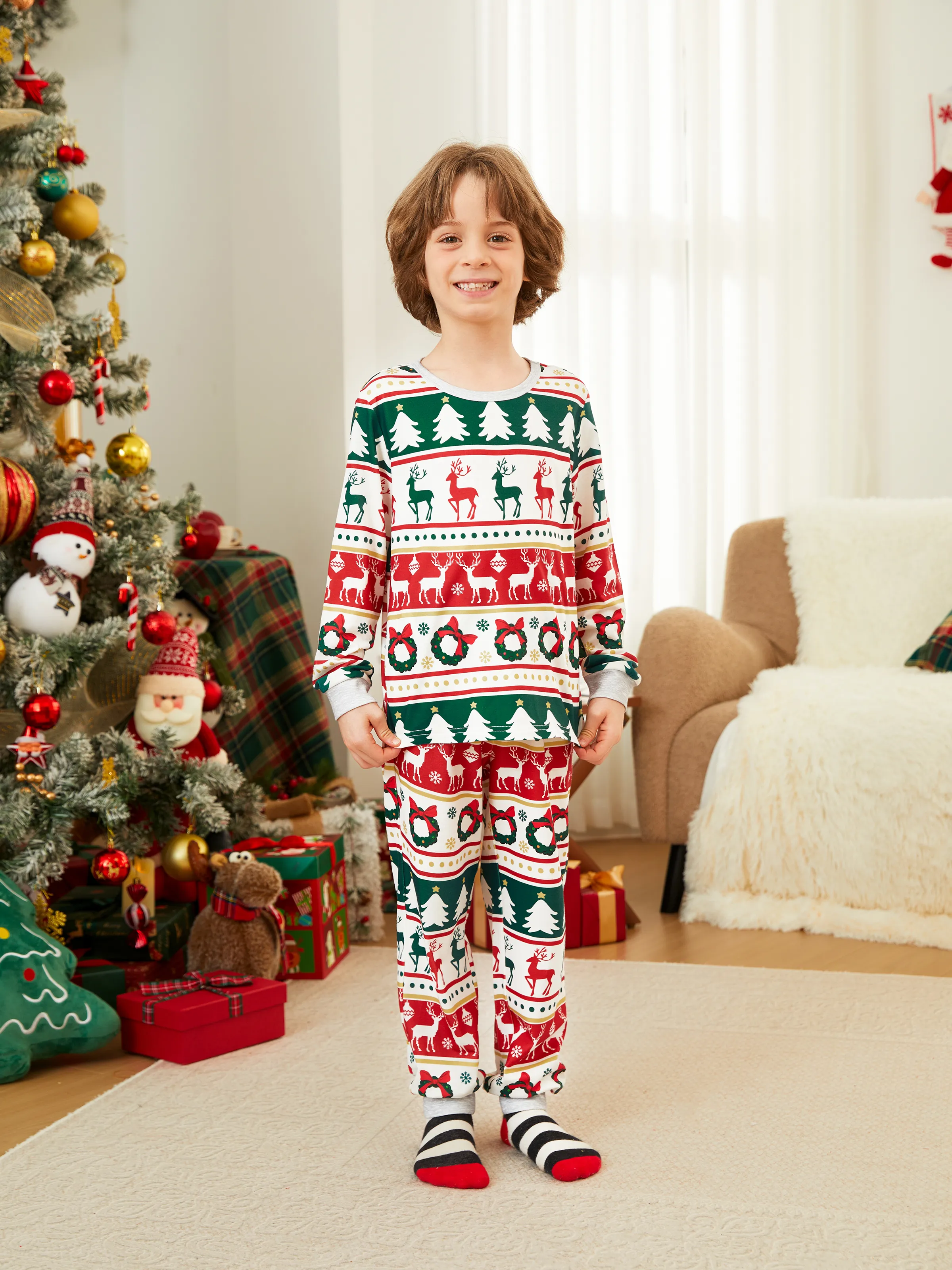 Weihnachten Pyjamas Familie Passende Allover Rentier/Weihnachtsbaum Muster Pyjama-Sets