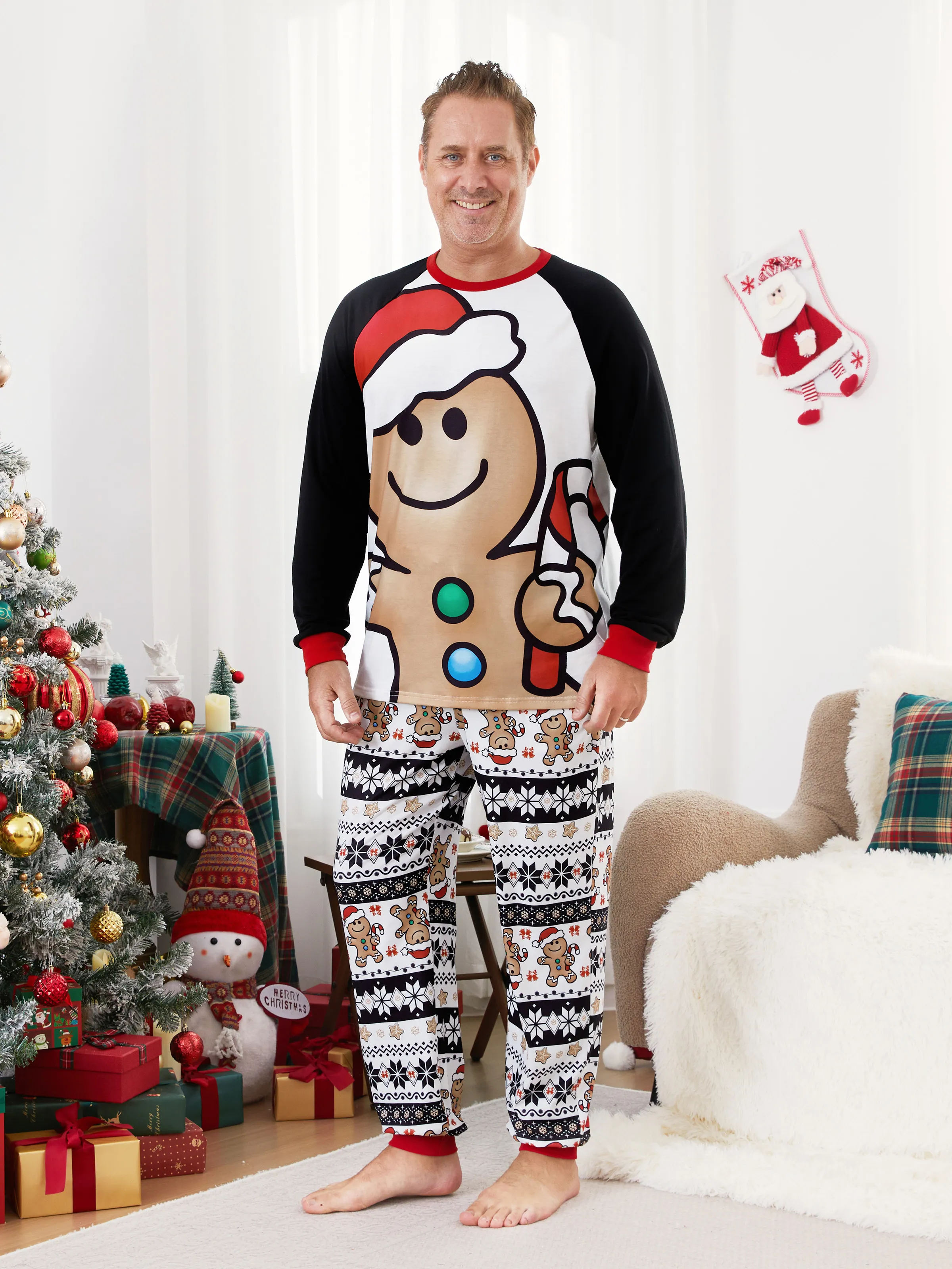 

Christmas Family Matching Raglan Sleeves Gingerbread Man Pajamas Sets with Drawstring and Pockets