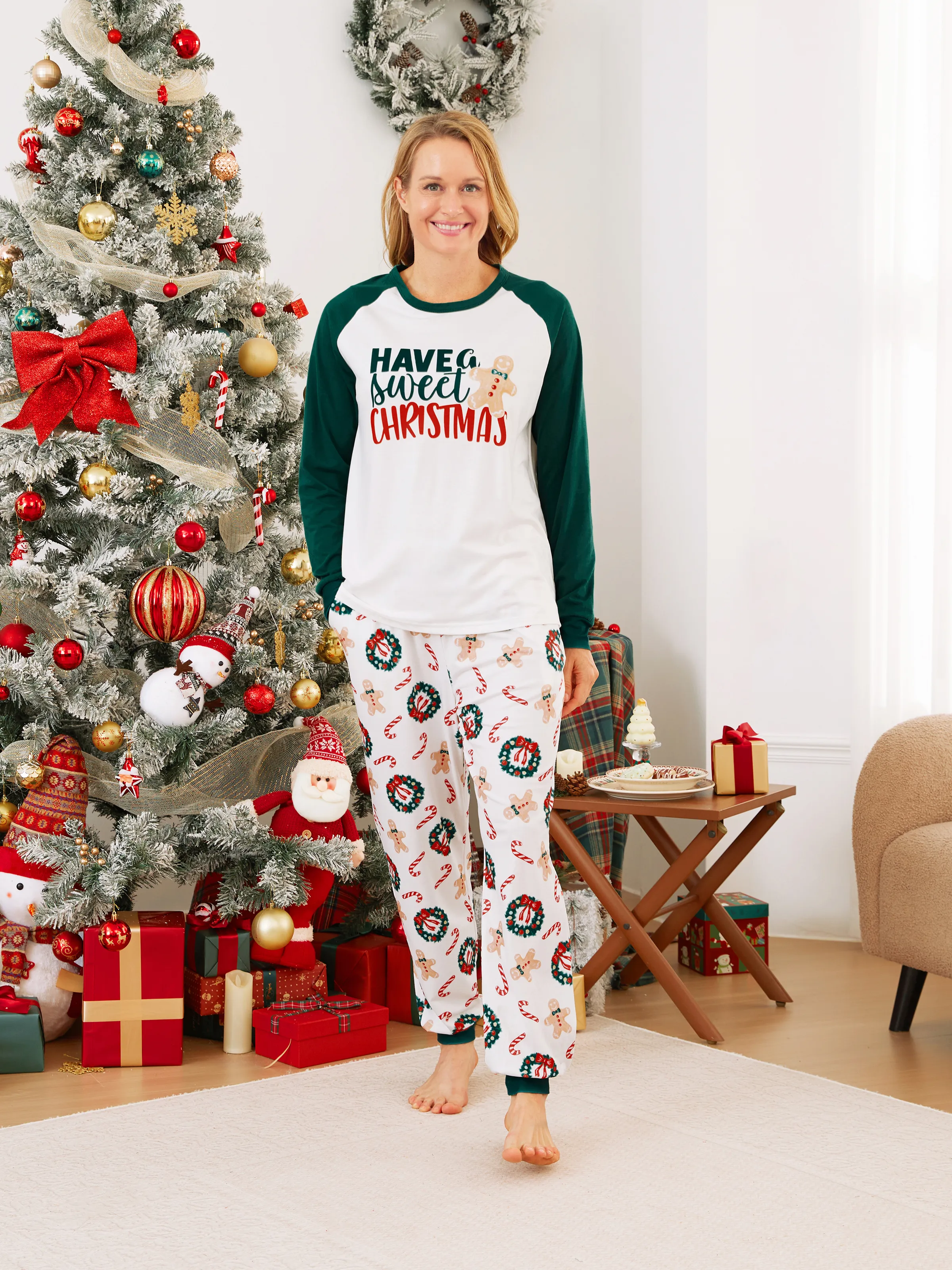 

Christmas Family Matching Raglan Sleeves Gingerbread Man Pattern Slogan Pajamas Sets with Drawstring and Pockets