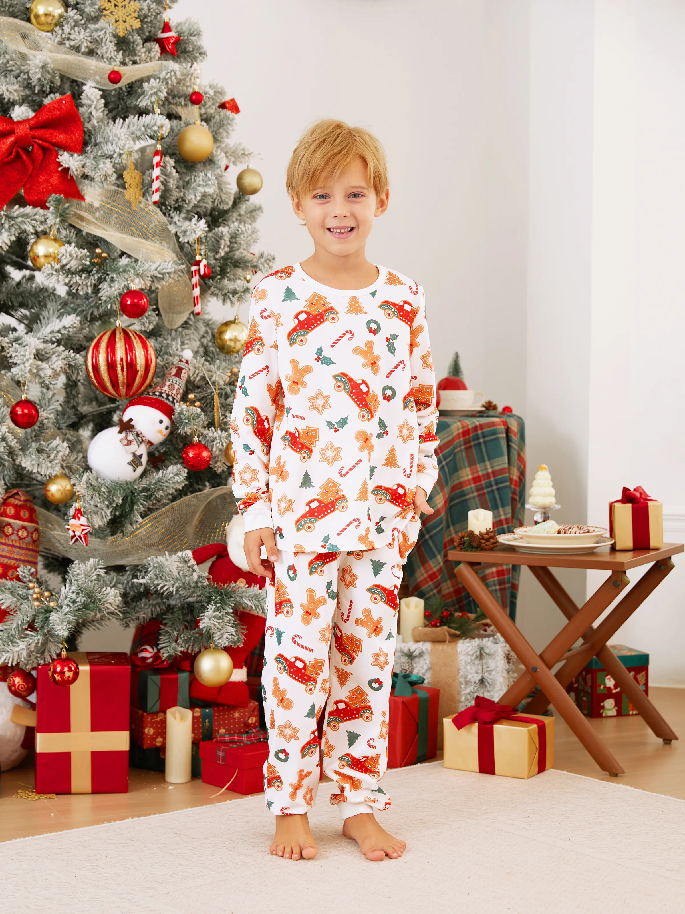 

Christmas Family Matching Allover Xmas Pattern Pajamas Sets with Drawstring and Pockets