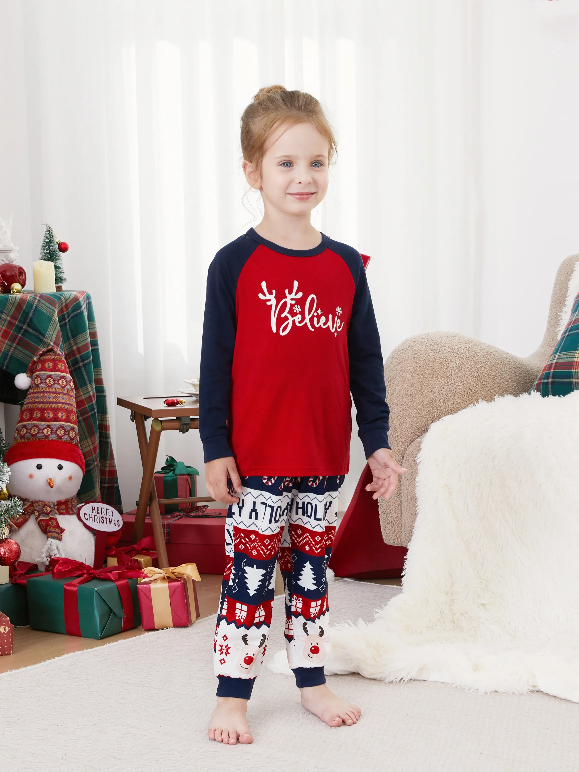 

Christmas Family Pajamas Sets Glow in the Dark Believe Magic Raglan Sleeves Top Allover Pattern Pants with Drawstring and String