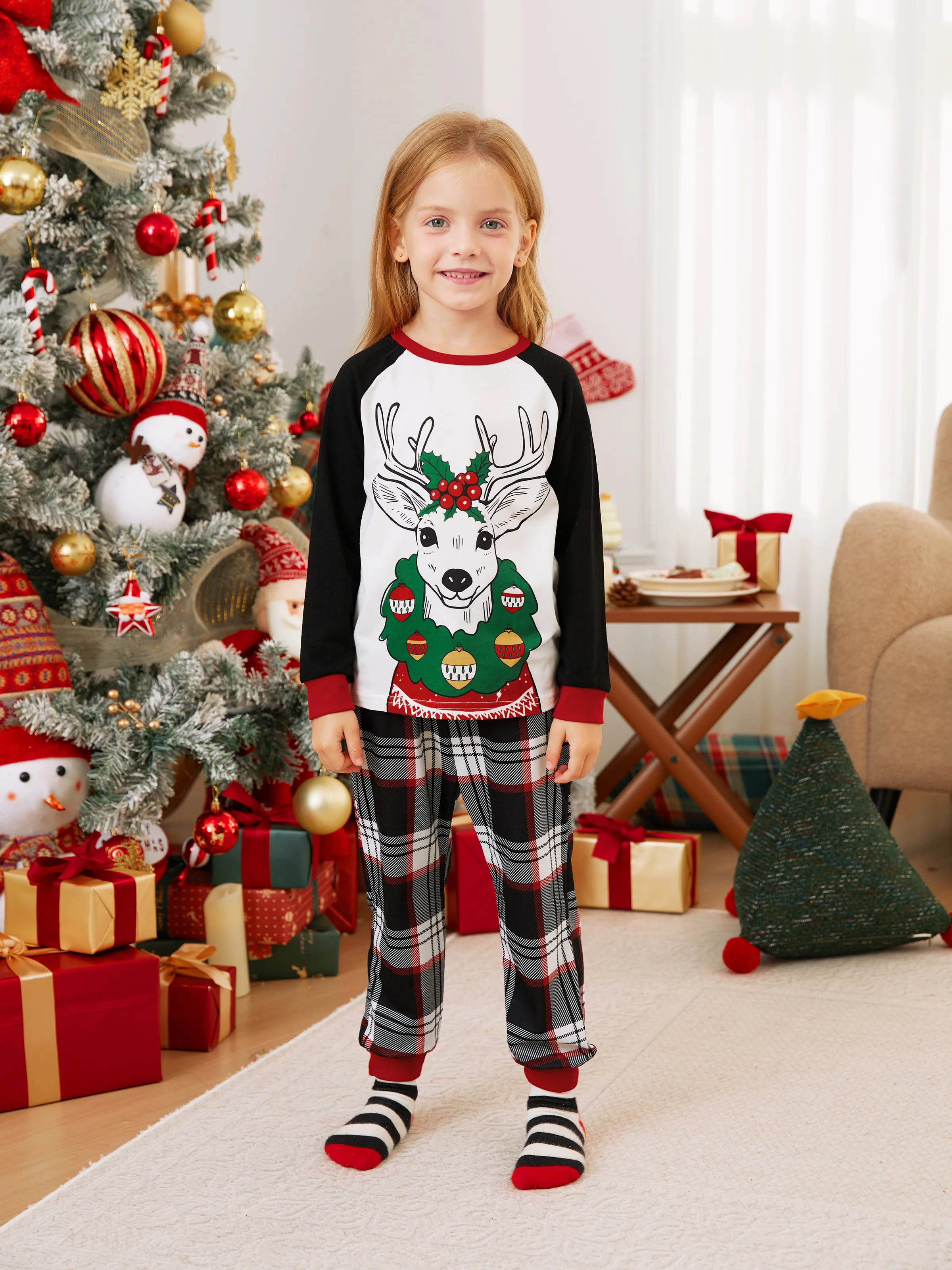 

Christmas Family Matching Black Raglan Sleeves Red Cuffs Reindeer Graphic Plaid Pants Pajamas Sets with Drawstring and Pockets