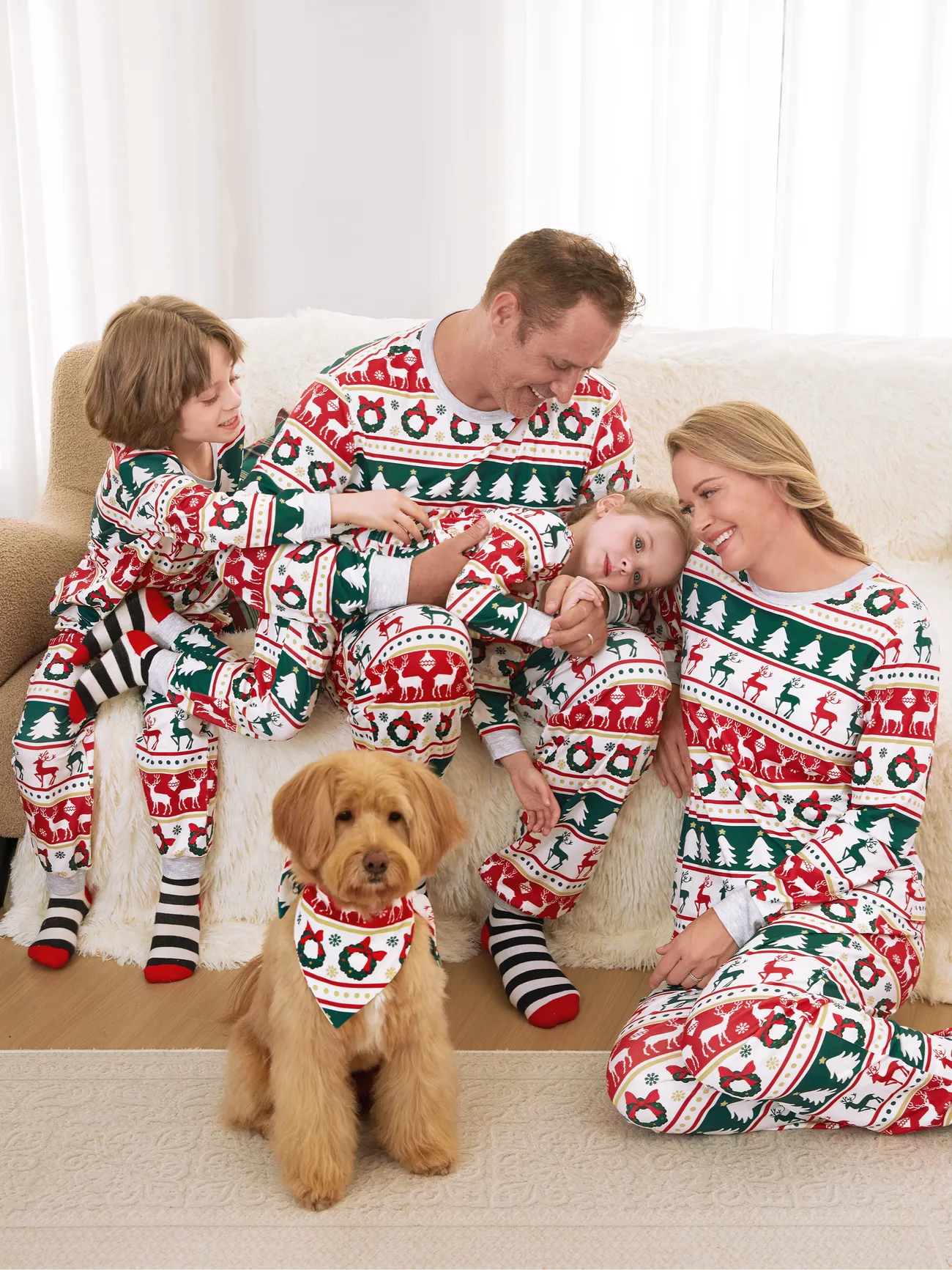 Weihnachten Pyjamas Familie Passende Allover Rentier/Weihnachtsbaum Muster Pyjama-Sets