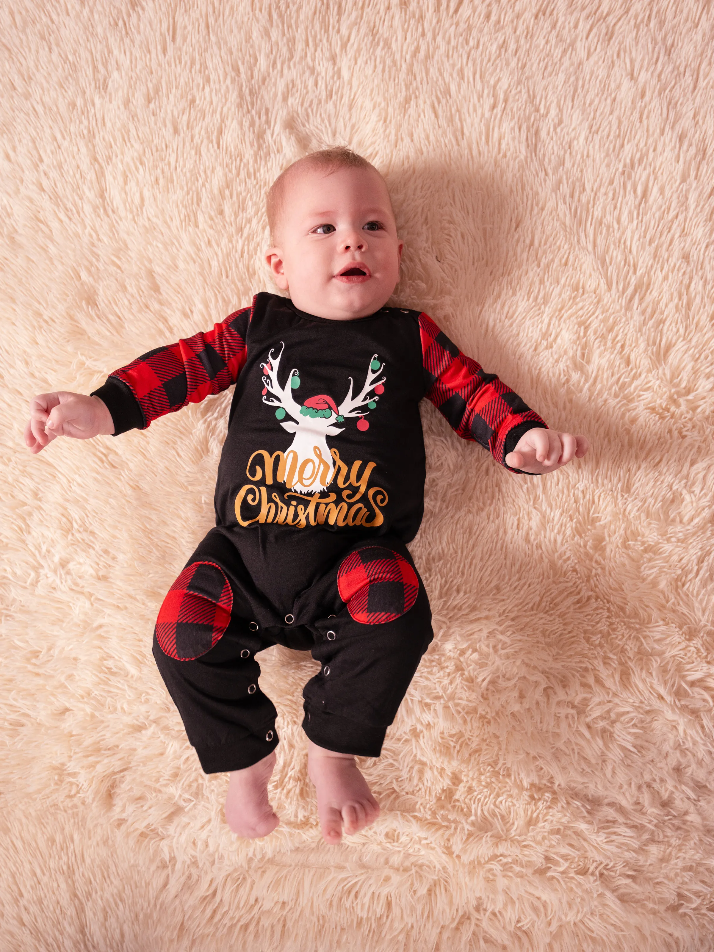 

Merry Christmas Family Matching Letter Antler Print Plaid Splice Matching Pajamas Sets