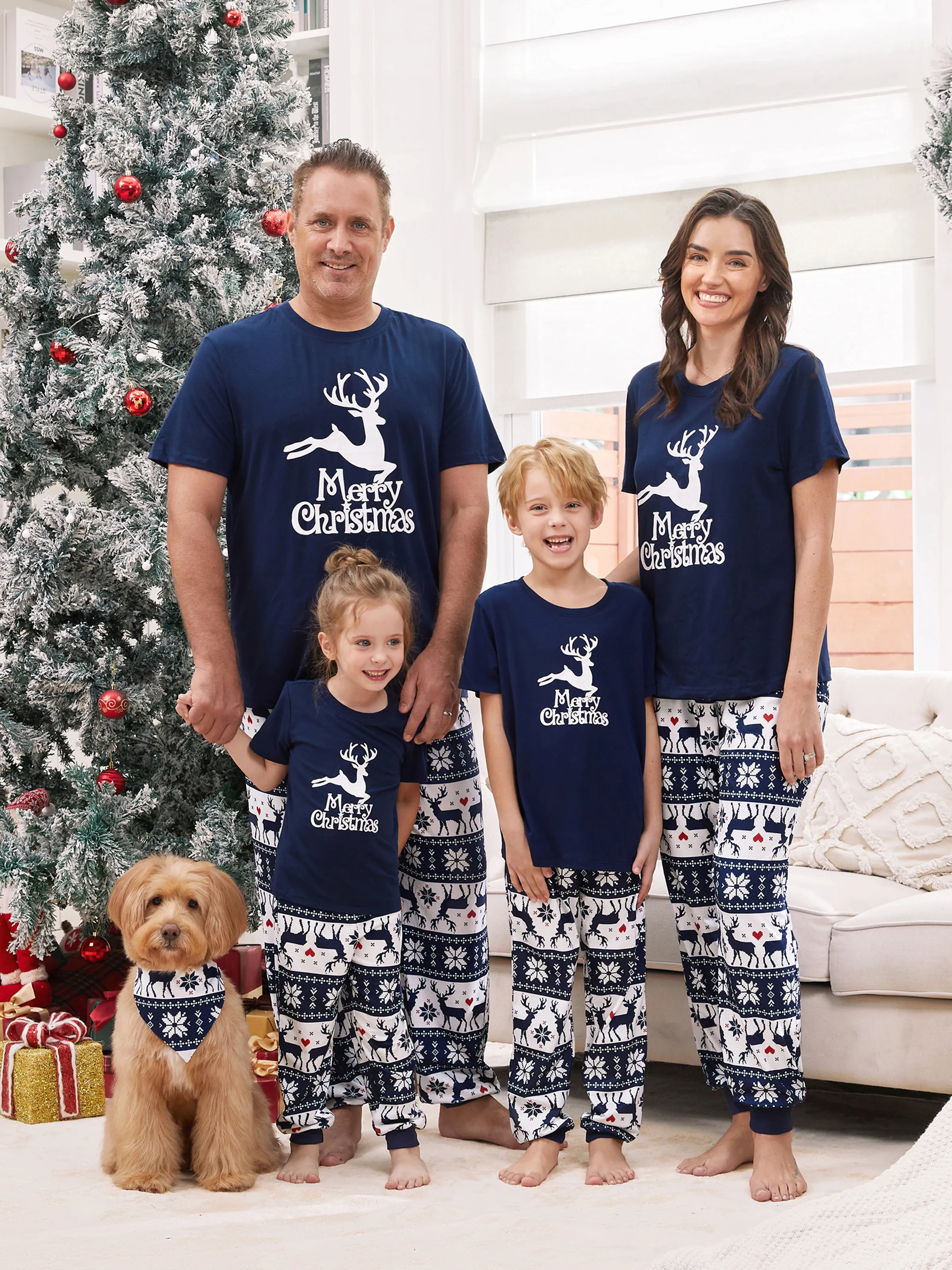 

Christmas Reindeer Print Glow in the Dark Family Matching Pajamas Sets