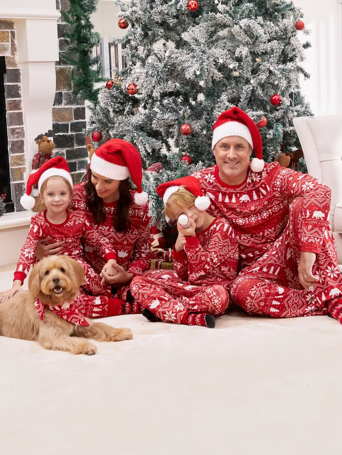 Familien Outfits Weihnachten Weihnachtsmuster rot Schlafanzug Pyjama