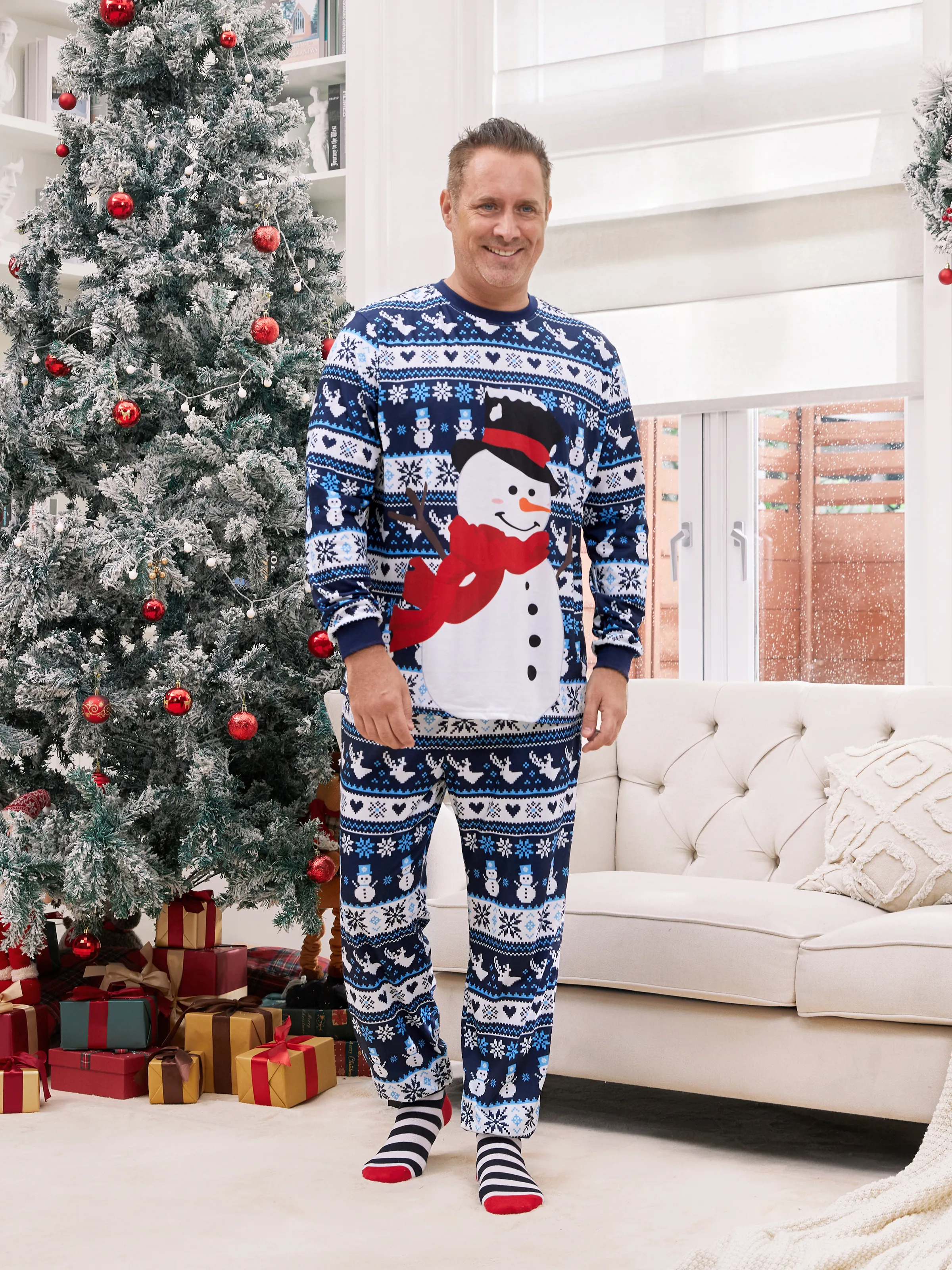 

Snowman Pajamas Allover Pattern Blue Christmas Pajamas (Long Sleeves)