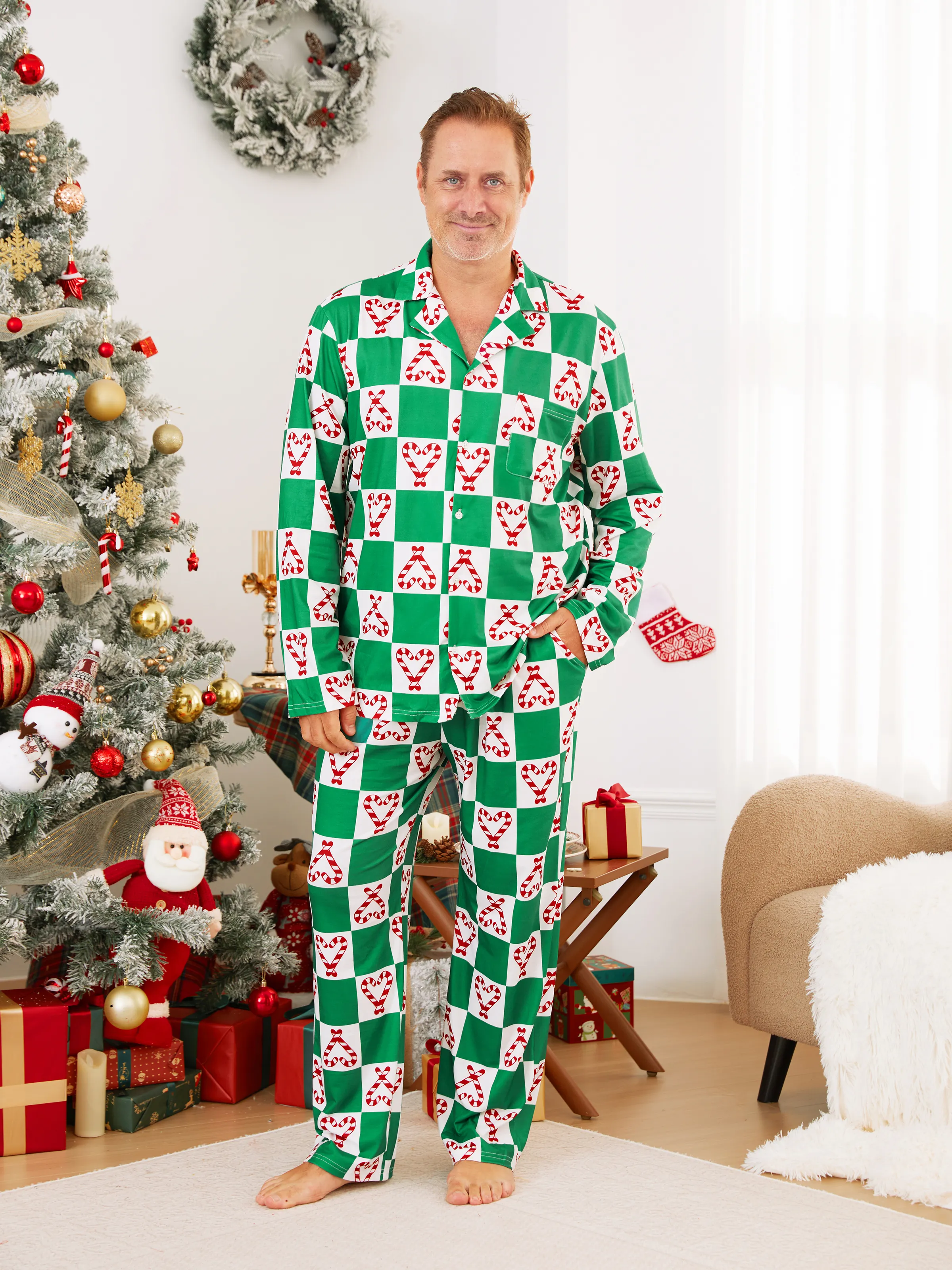 

Christmas Family Matching Green&White Checkered Plaid Candy Heart Design Collared Pajamas Sets