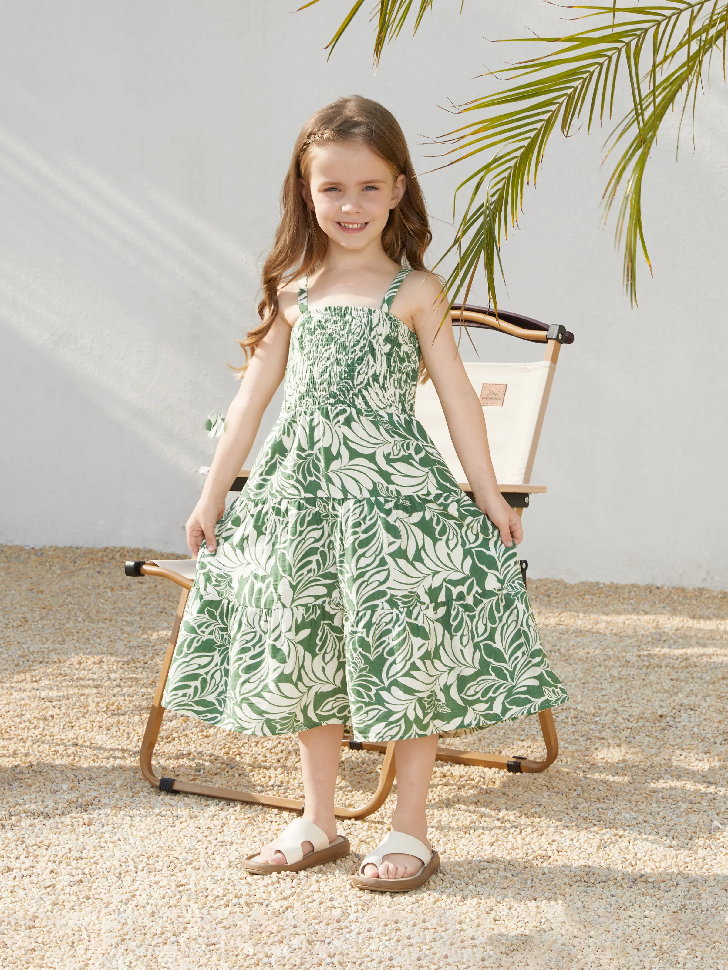 

Family Matching Leaf Print Short-sleeve Shirt or Halter Dress Green Set