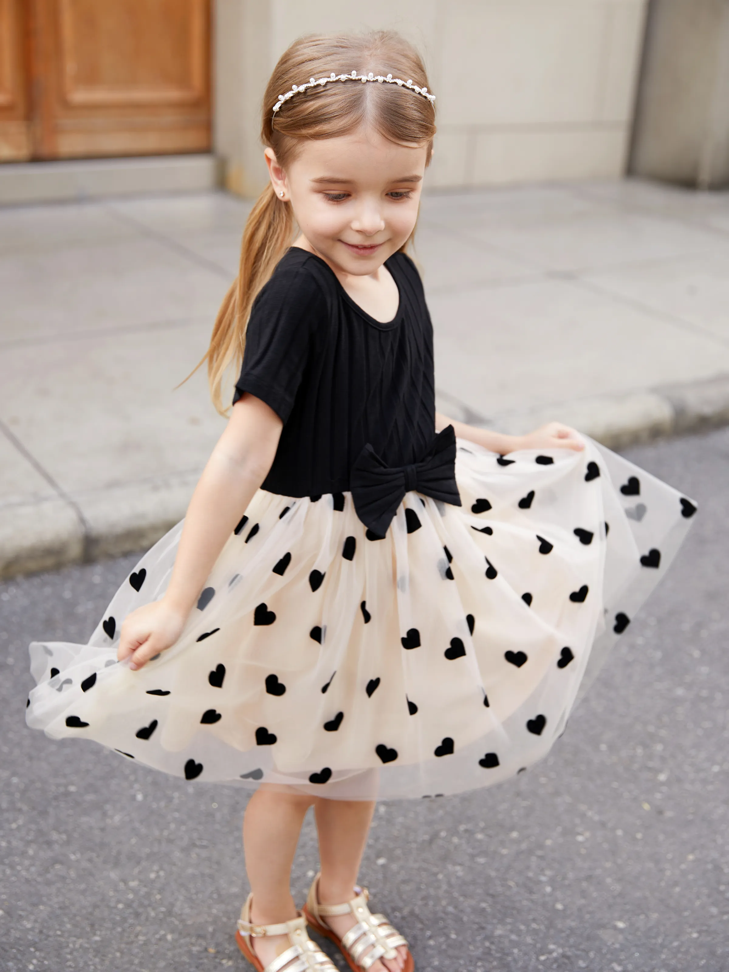 

Mommy and Me Black Top Spliced Heart Pattern Mesh Dresses