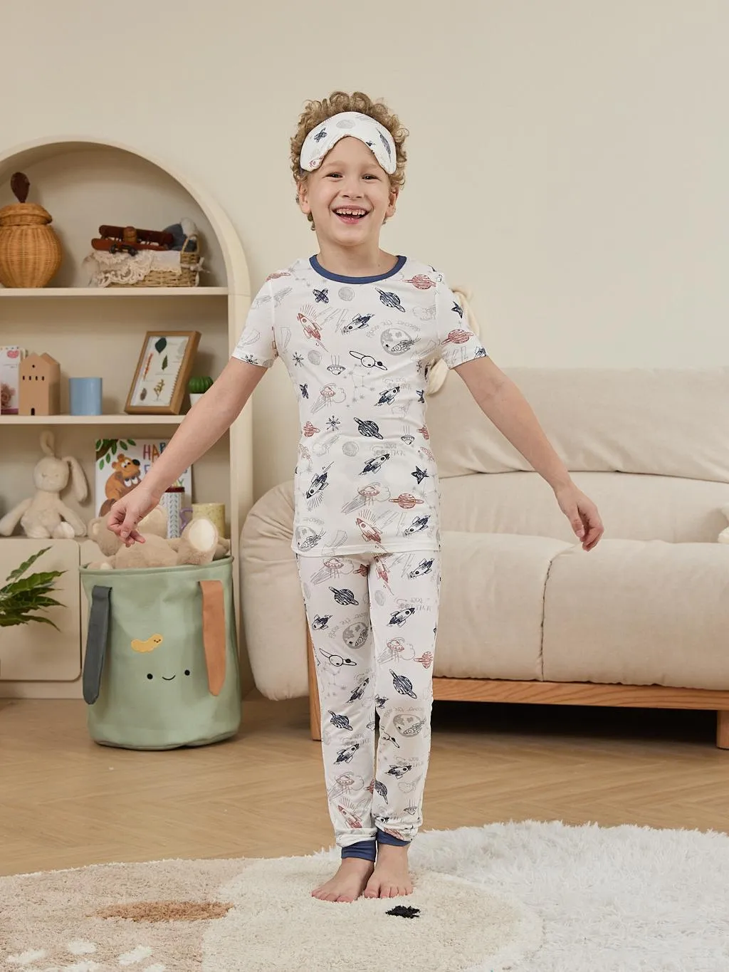 

Bamboo Viscose Kid Boy 3pcs Printed Snug-Fitting Pajamas with Eye Mask Set