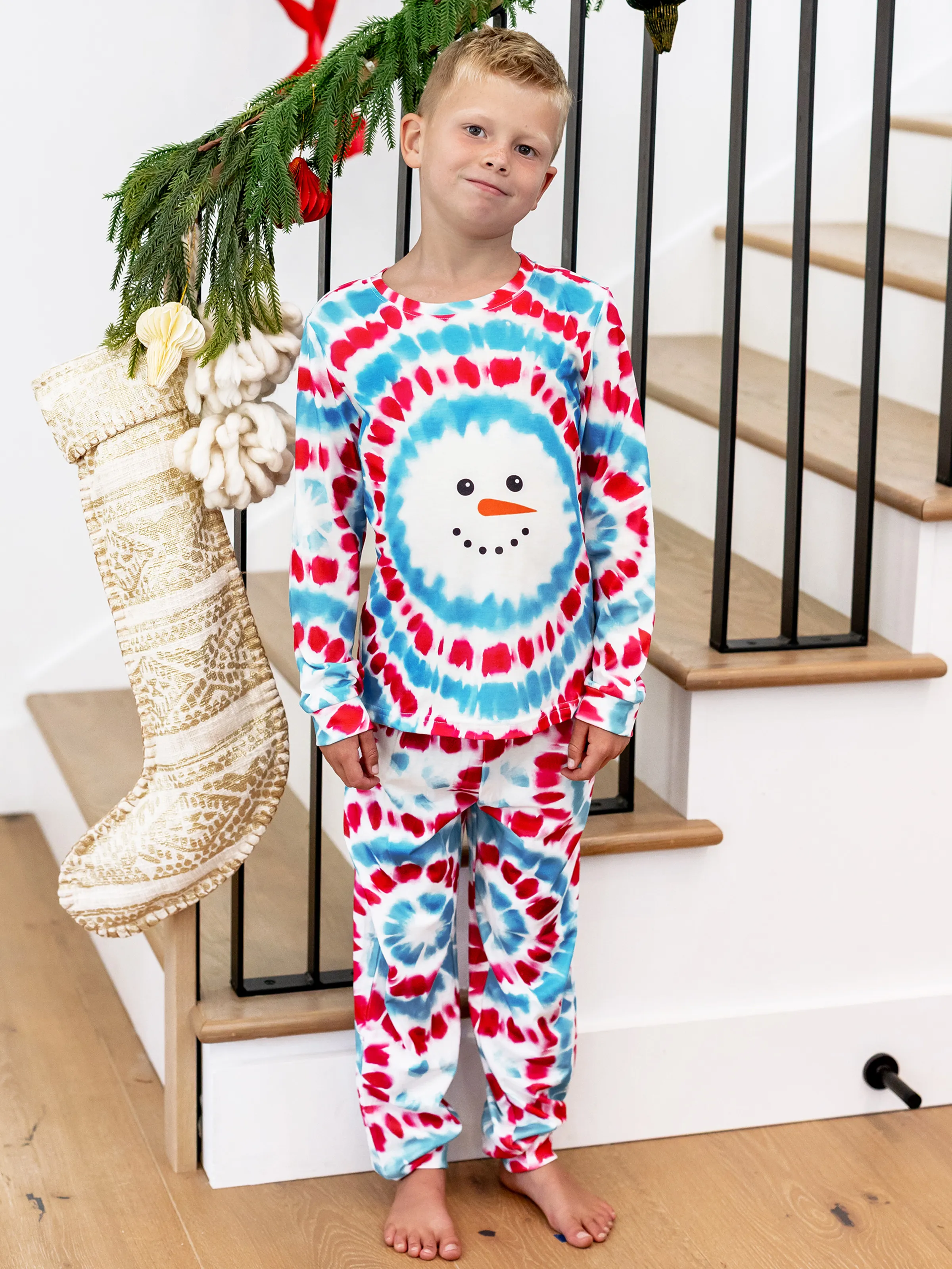 

Christmas Snowman Print Family Matching Colorful Pajamas Sets