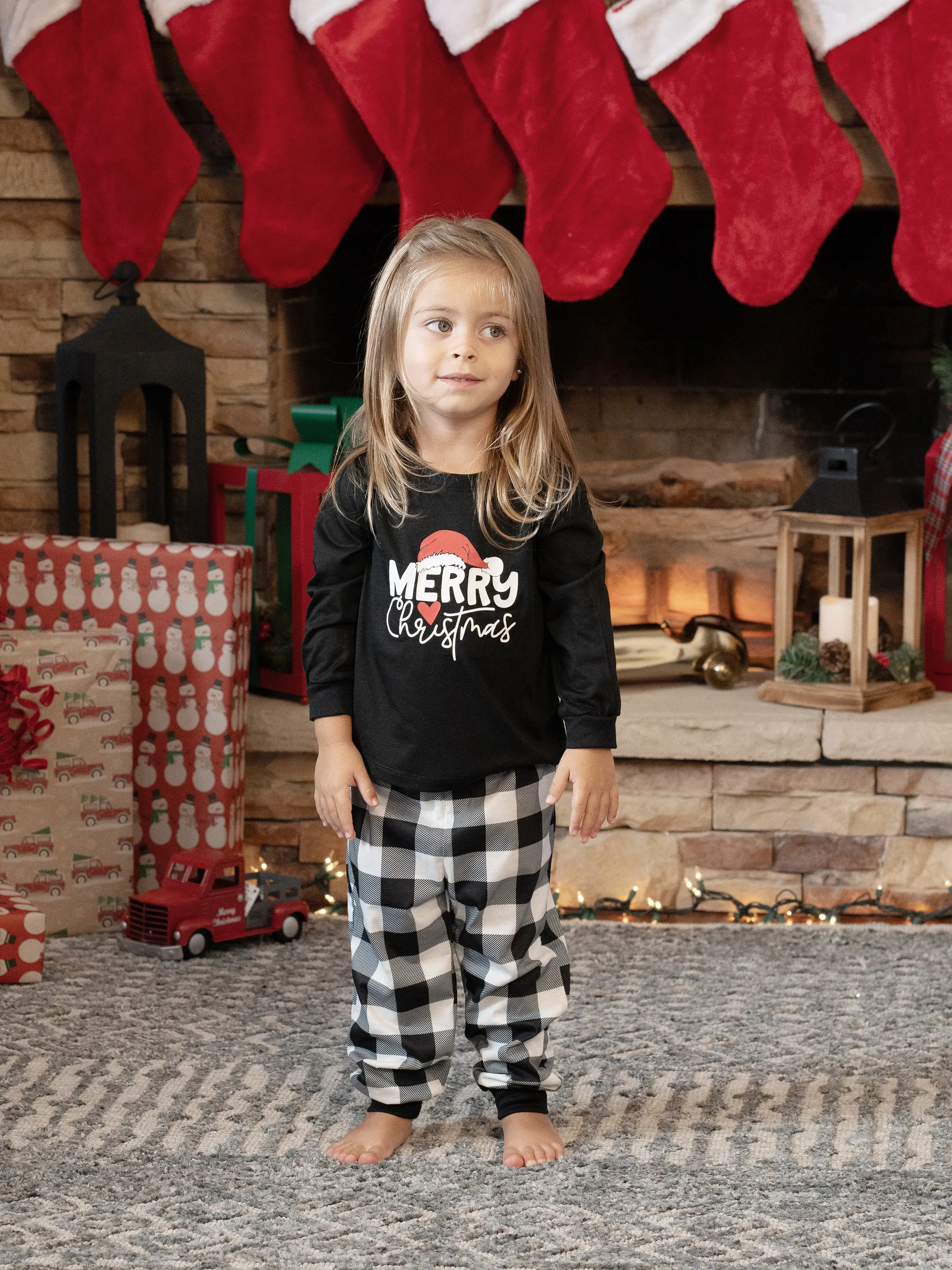 

Christmas Family Matching Glow In The Dark Letters Print Long-sleeve Pajamas Sets