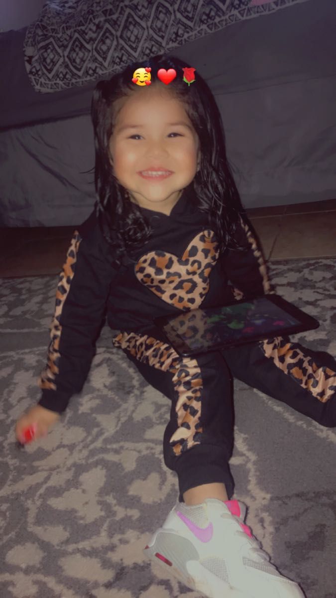 2-piece Kid Girl Leopard Hooded Sweatshirt and Pants Set